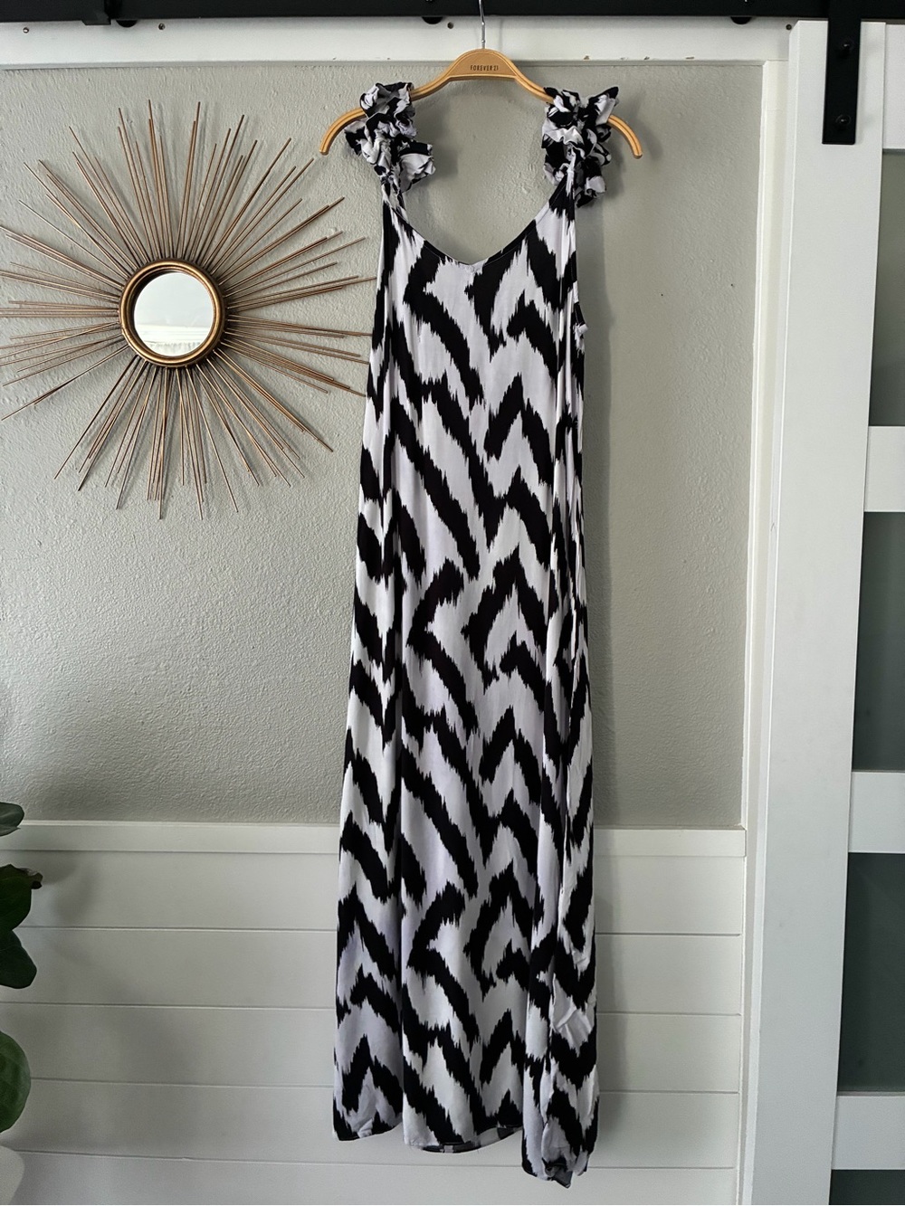 Vince Camuto Black and White Printed Maxi Dress with Ruffled Straps